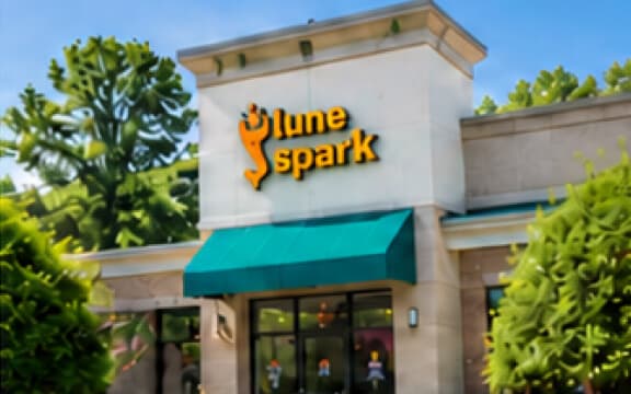 Lune Spark Holly Springs